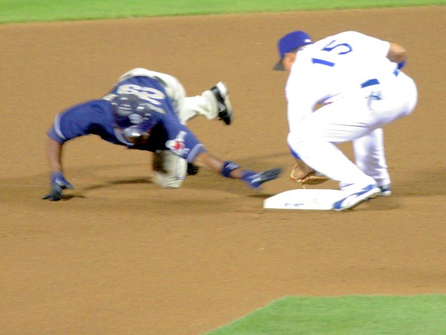 18_furcal_tags_out_barfield